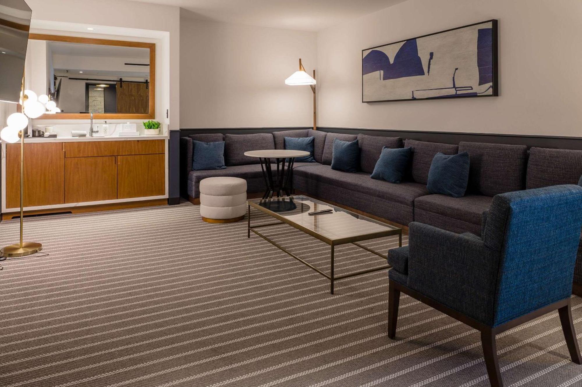 Cambria Hotel Boston سومرفيل المظهر الخارجي الصورة
